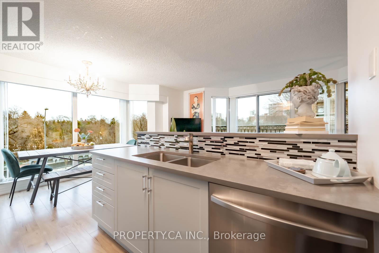 202 - 97 Lawton Boulevard, Toronto, Ontario  M4V 1Z6 - Photo 16 - C12989768