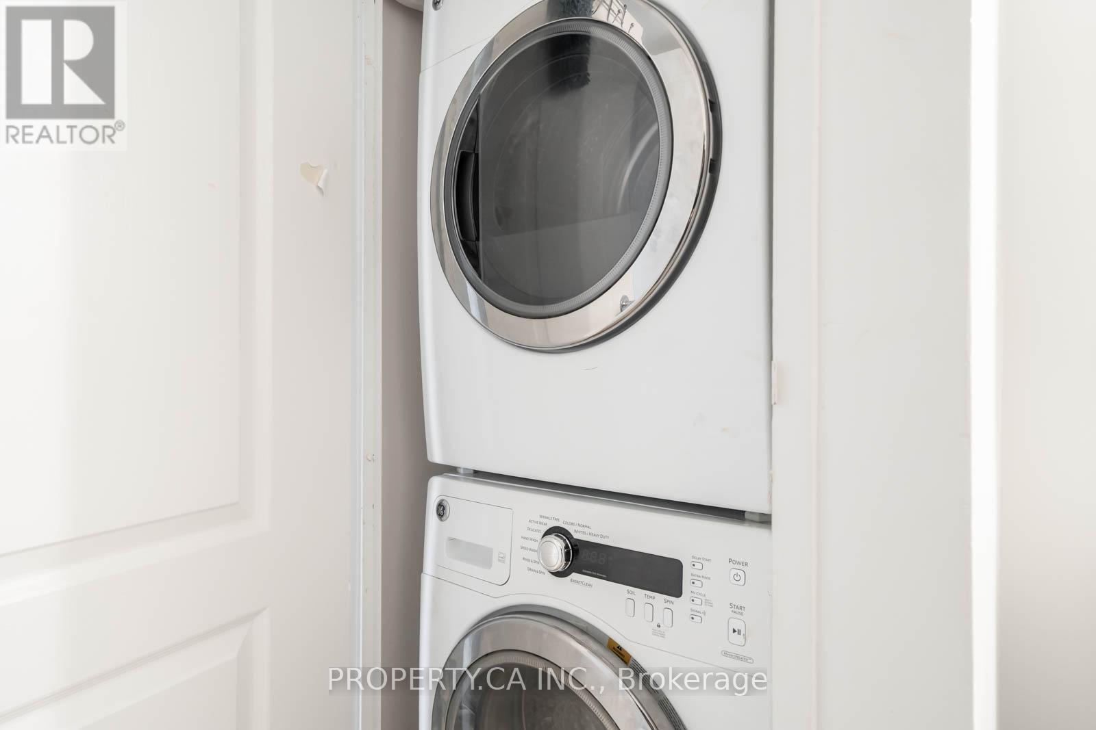 202 - 97 Lawton Boulevard, Toronto, Ontario  M4V 1Z6 - Photo 23 - C12989768