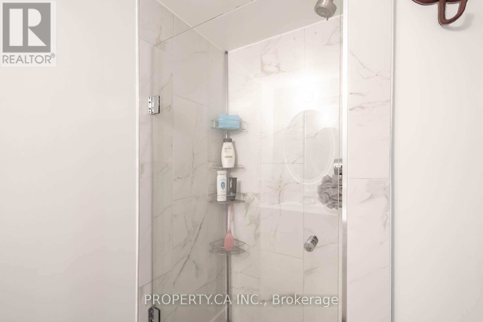 202 - 97 Lawton Boulevard, Toronto, Ontario  M4V 1Z6 - Photo 25 - C12989768