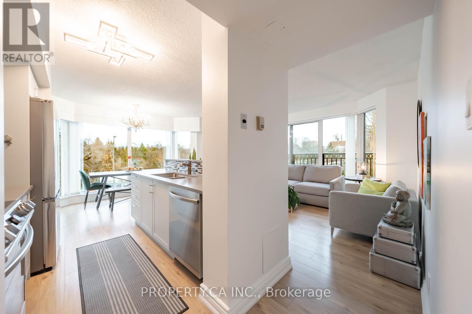 202 - 97 Lawton Boulevard, Toronto, Ontario  M4V 1Z6 - Photo 3 - C12989768