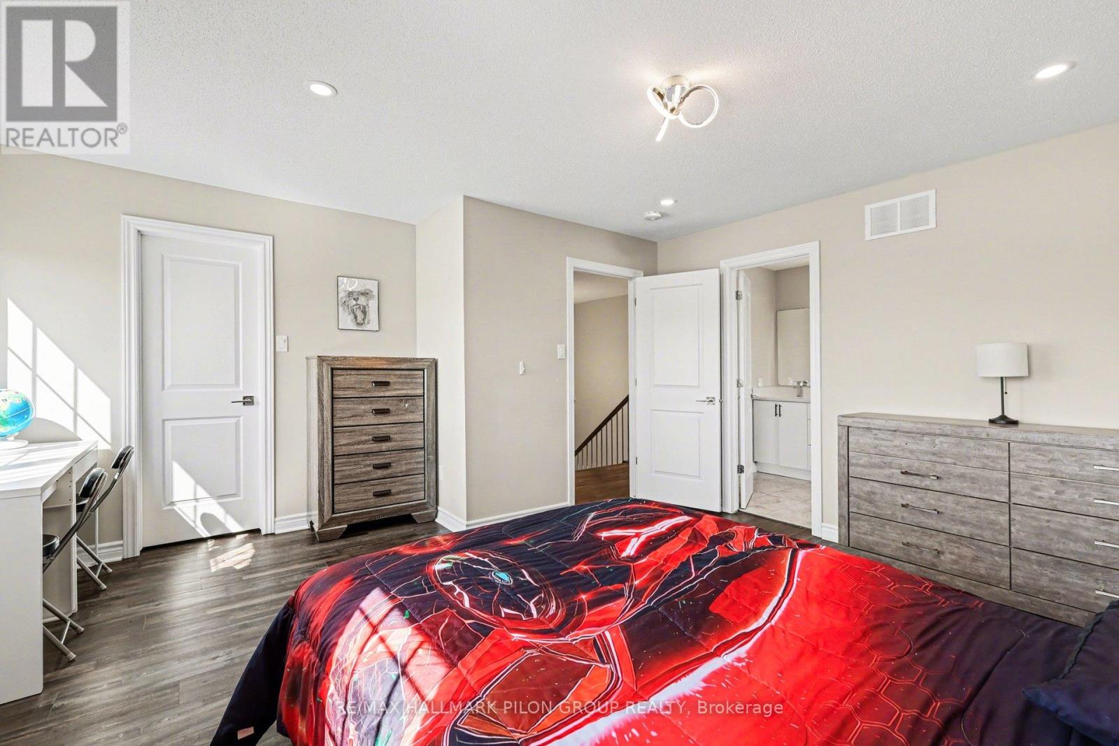 236 Esturgeon Street, Ottawa, Ontario  K4A 1G5 - Photo 17 - X12989524