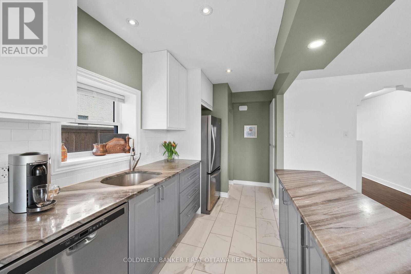 12 Stevenson Avenue, Ottawa, Ontario  K1Z 6N1 - Photo 12 - X12989614