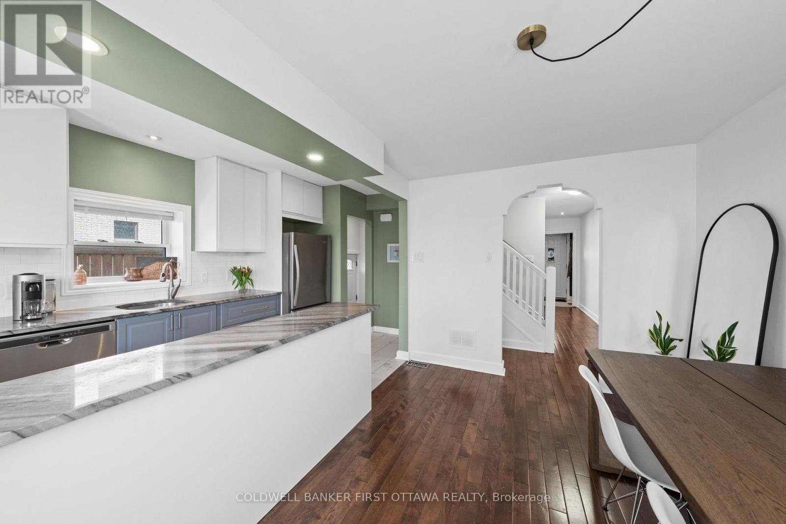 12 Stevenson Avenue, Ottawa, Ontario  K1Z 6N1 - Photo 14 - X12989614