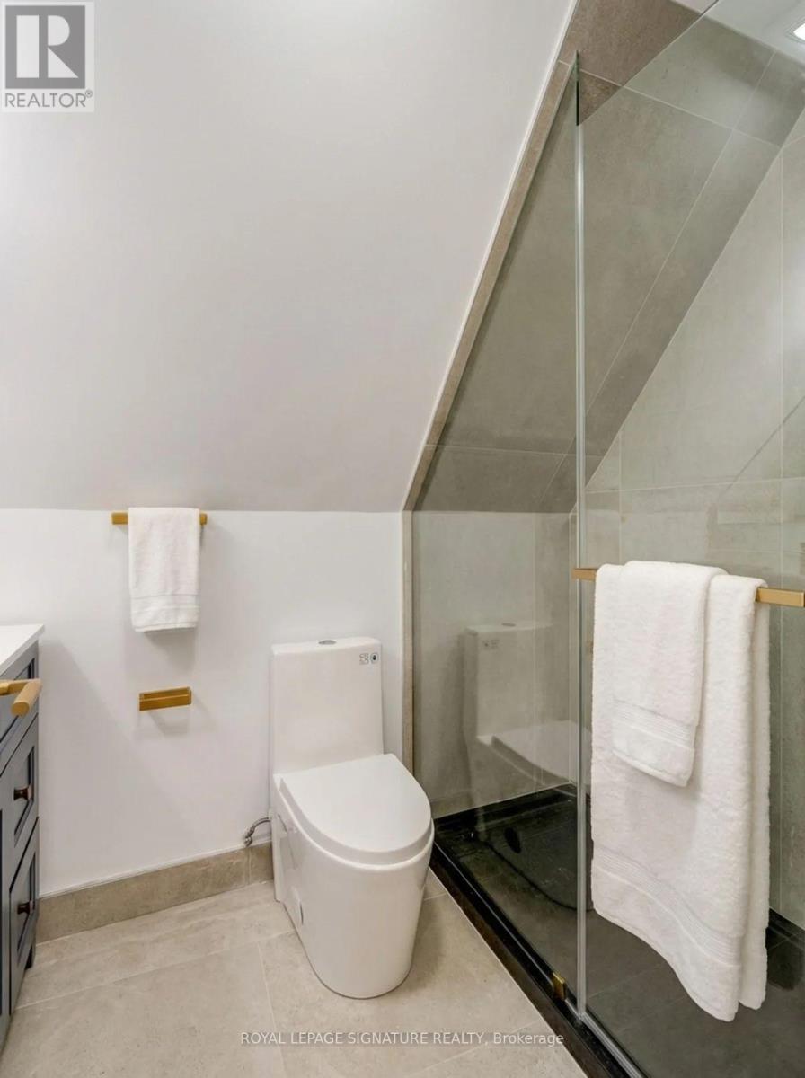 3 - 1 Bellwoods Park, Toronto, Ontario  M6J 1S4 - Photo 15 - C12989816