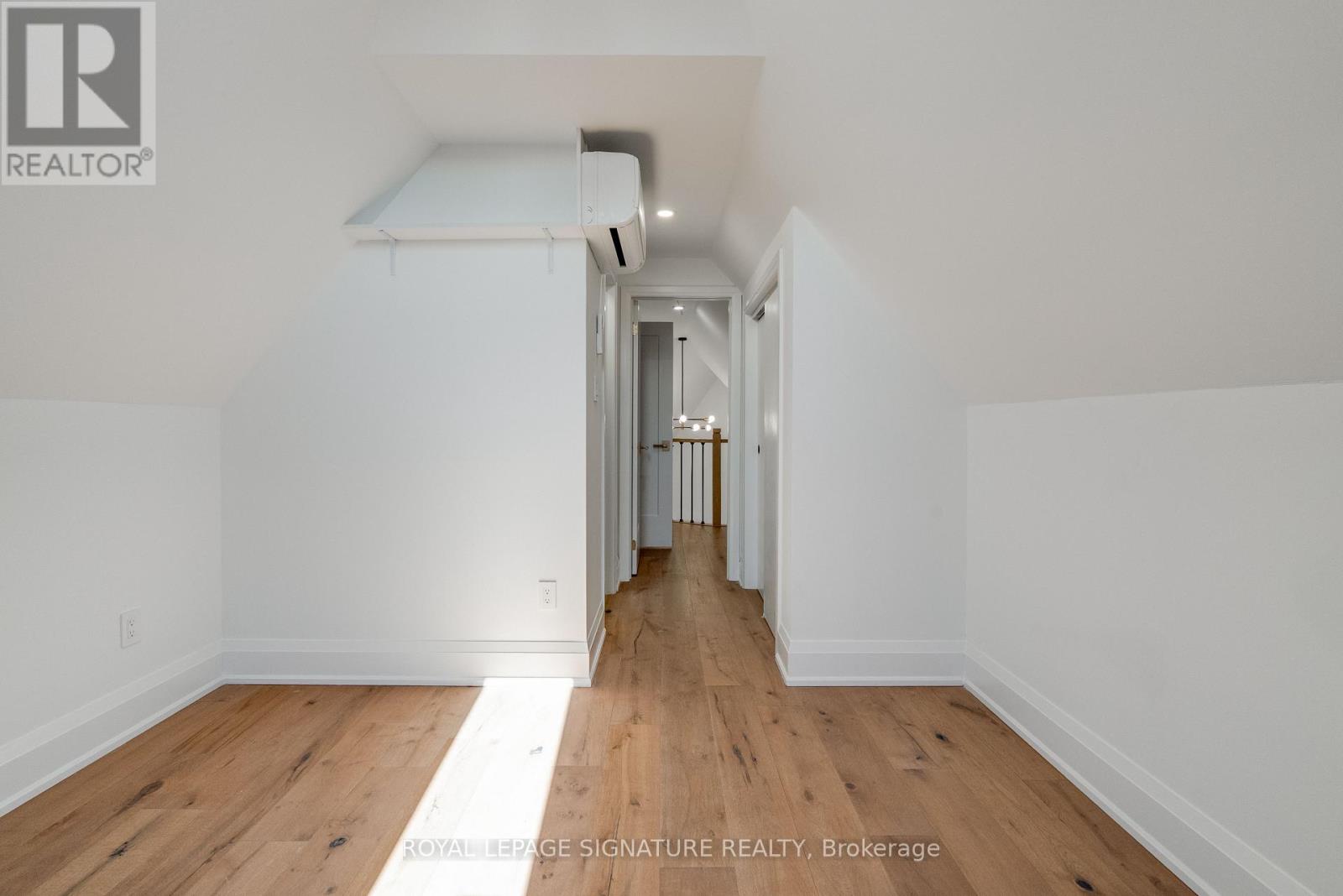 3 - 1 Bellwoods Park, Toronto, Ontario  M6J 1S4 - Photo 19 - C12989816