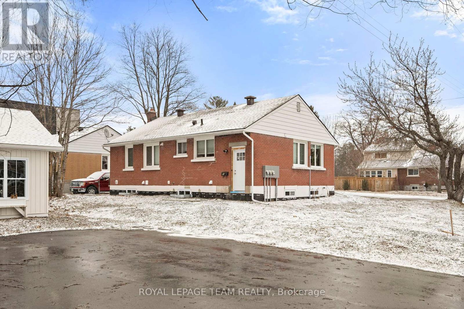 B - 1 Steel Street, Ottawa, Ontario  K1J 6R6 - Photo 24 - X12989730