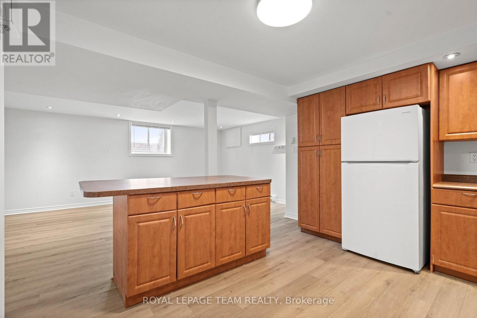 B - 1 Steel Street, Ottawa, Ontario  K1J 6R6 - Photo 9 - X12989730