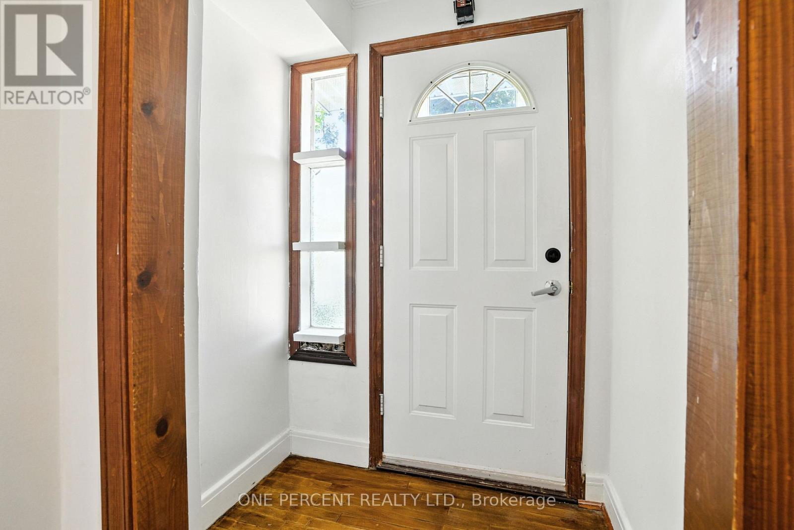 279 Anna Avenue, Ottawa, Ontario  K1Z 7V5 - Photo 3 - X12989736