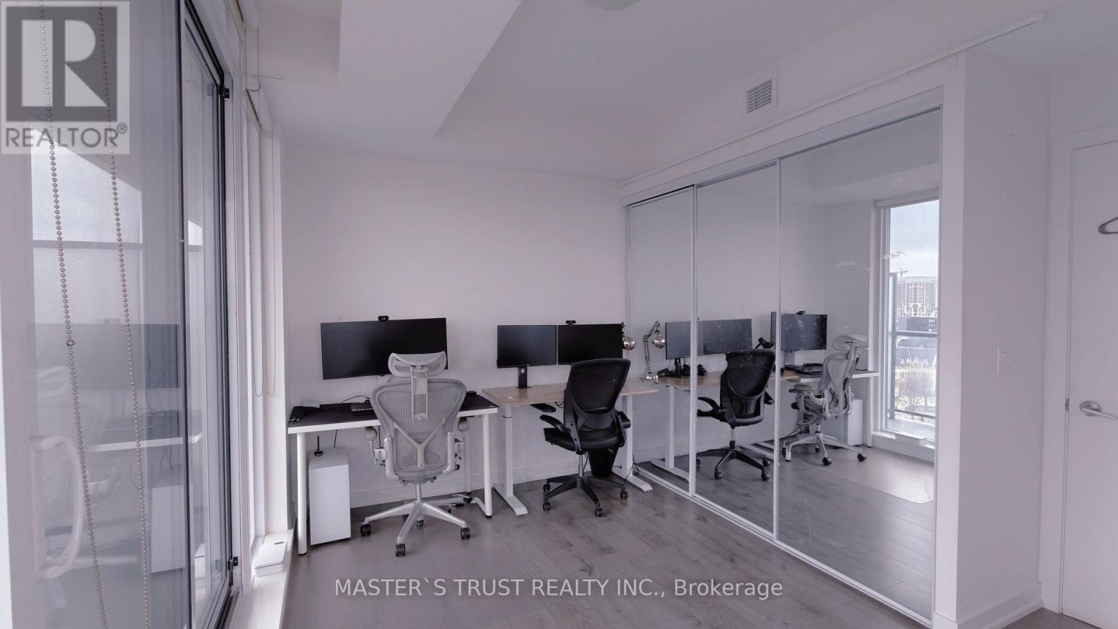 1517 - 297 College Street, Toronto, Ontario  M5T 0C2 - Photo 7 - C12989868