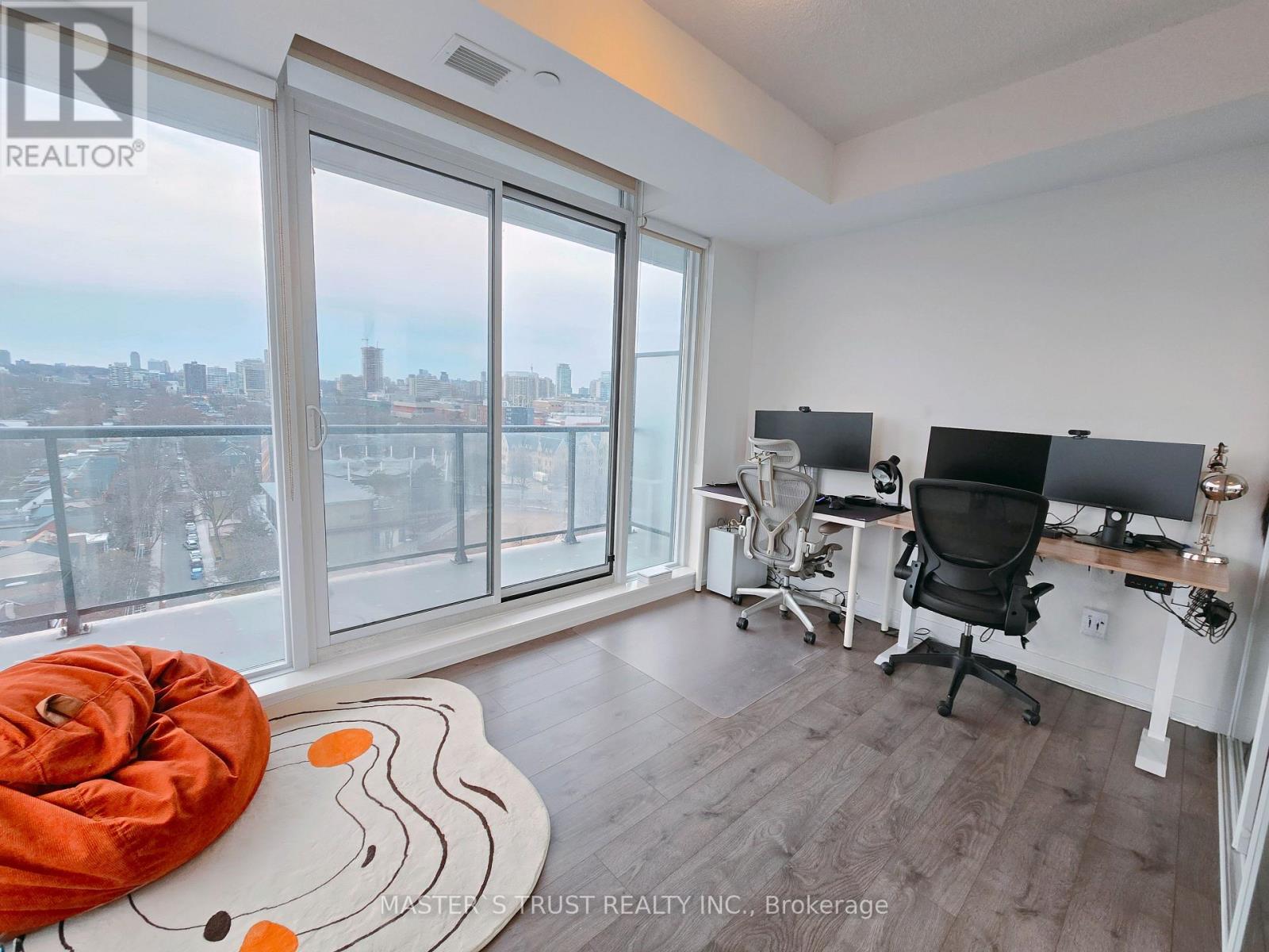 1517 - 297 College Street, Toronto, Ontario  M5T 0C2 - Photo 8 - C12989868