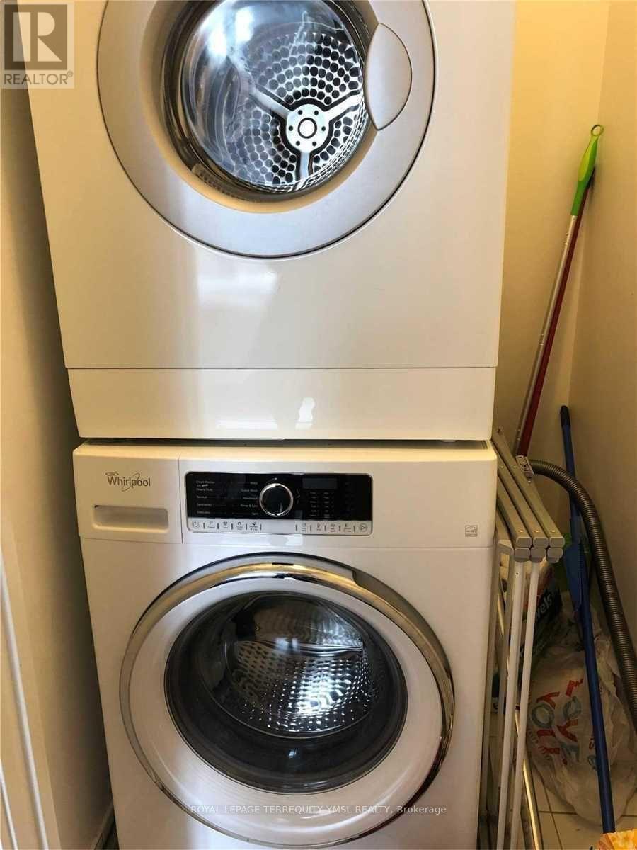 411 - 58 Orchard View Boulevard, Toronto, Ontario  M4R 0A2 - Photo 14 - C12989898