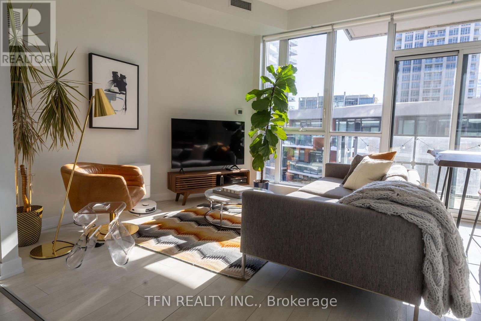 726 - 50 Bruyeres Mews, Toronto, Ontario  M5V 0H8 - Photo 12 - C12989904