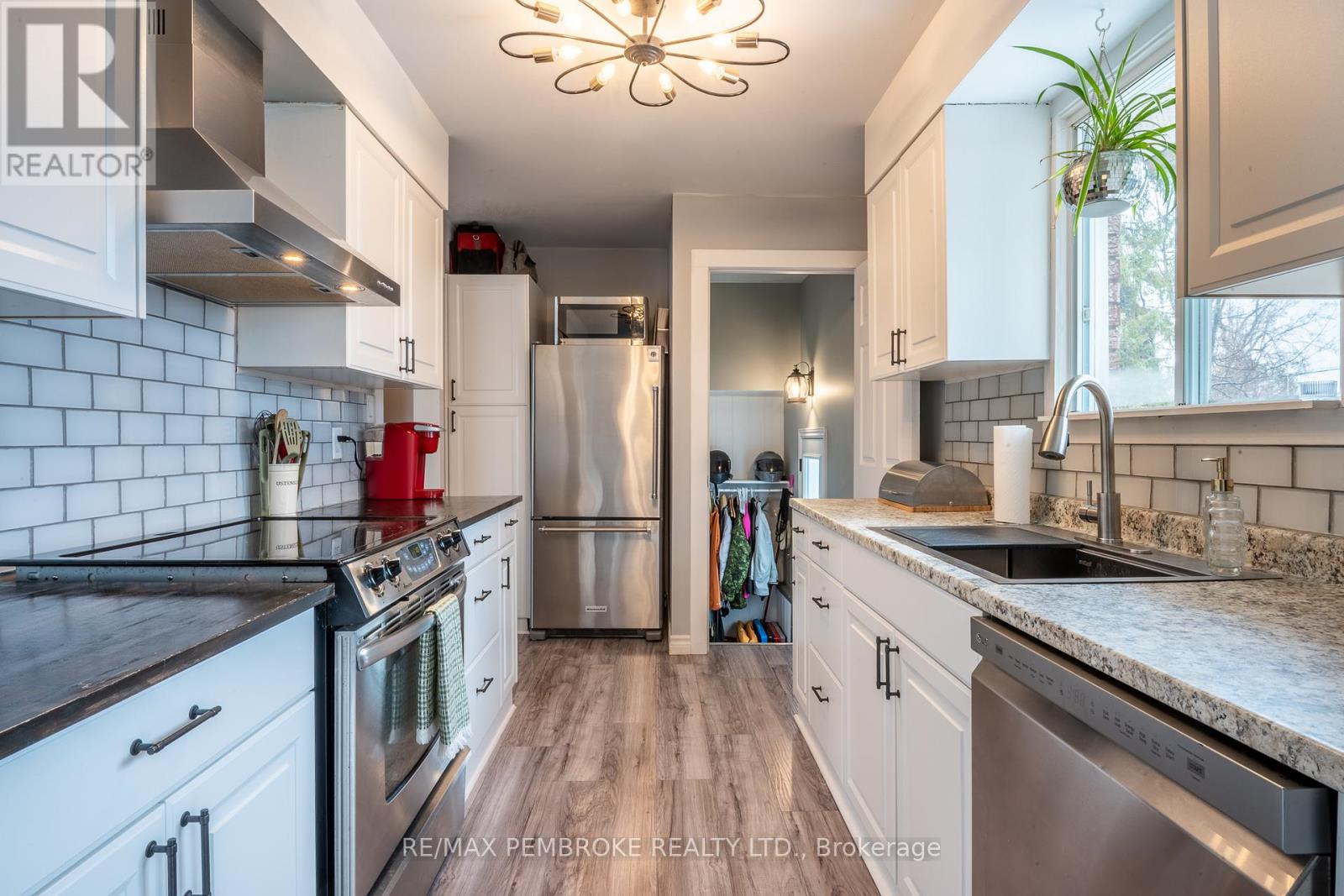 790 Lakeview Drive, Petawawa, Ontario K8A 7E9 - Photo 19 - X12989670