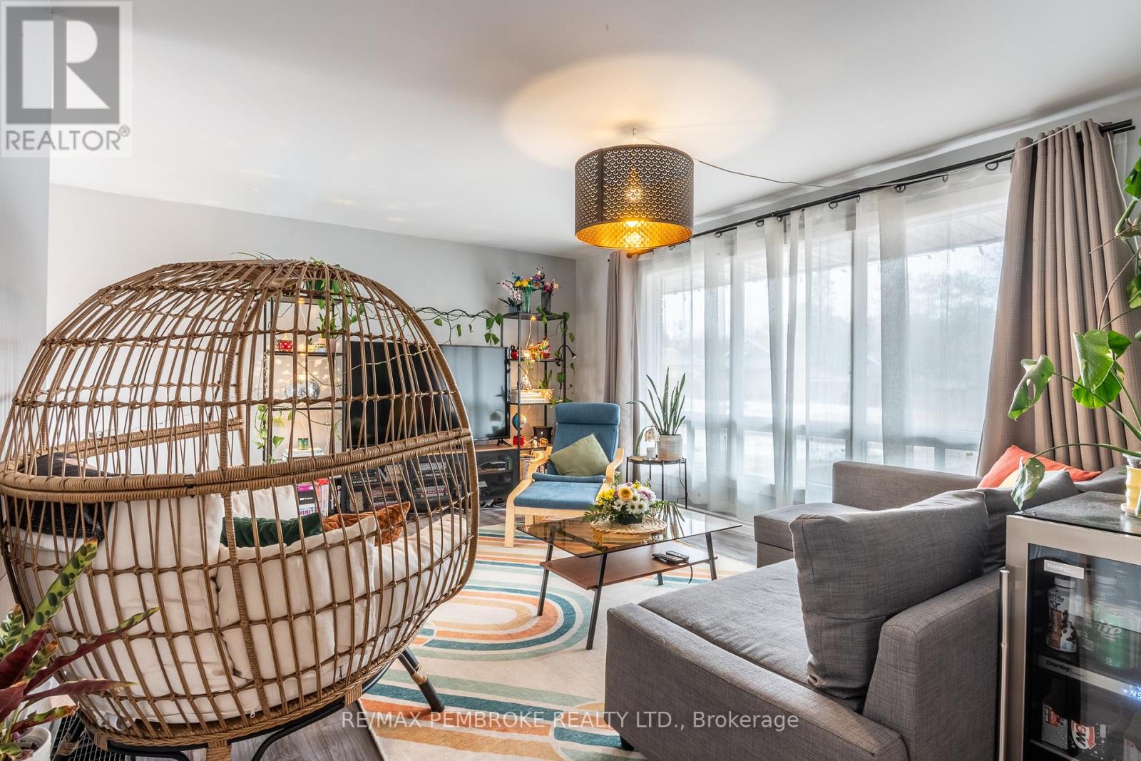 790 Lakeview Drive, Petawawa, Ontario K8A 7E9 - Photo 7 - X12989670