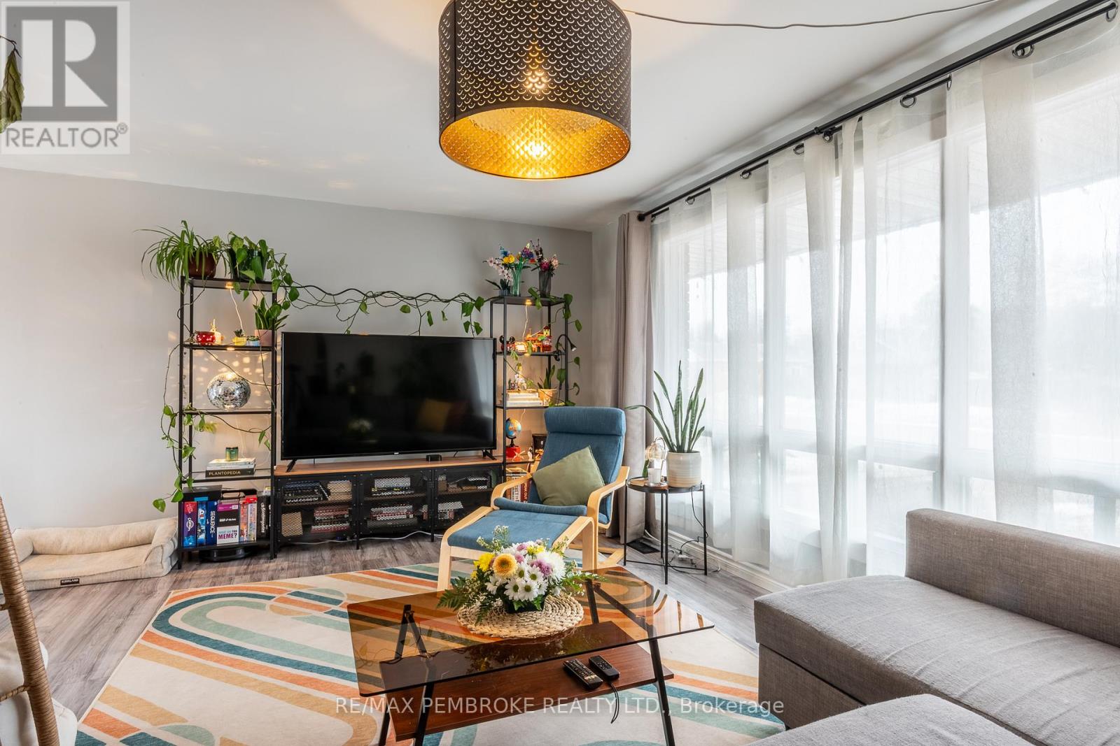 790 Lakeview Drive, Petawawa, Ontario K8A 7E9 - Photo 8 - X12989670