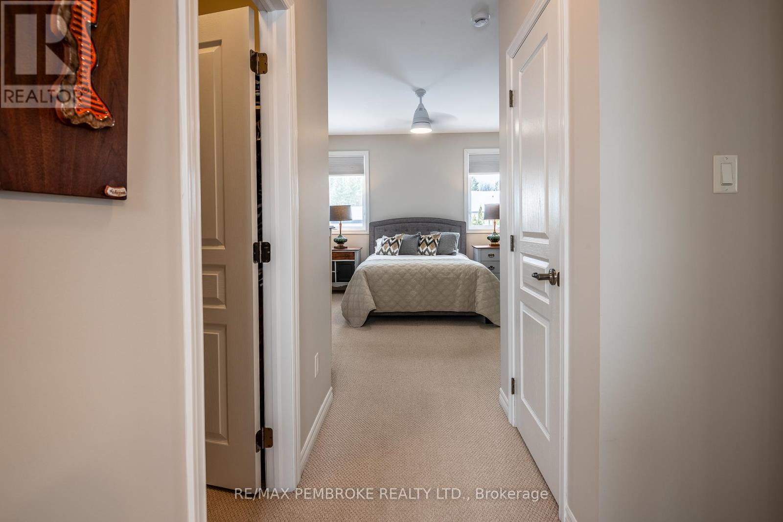 545 Gardner Crescent, Petawawa, Ontario  K8H 0C4 - Photo 30 - X12989680