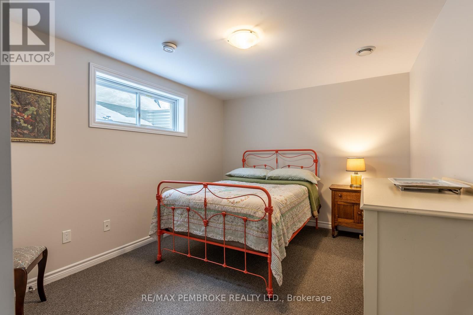 545 Gardner Crescent, Petawawa, Ontario  K8H 0C4 - Photo 31 - X12989680