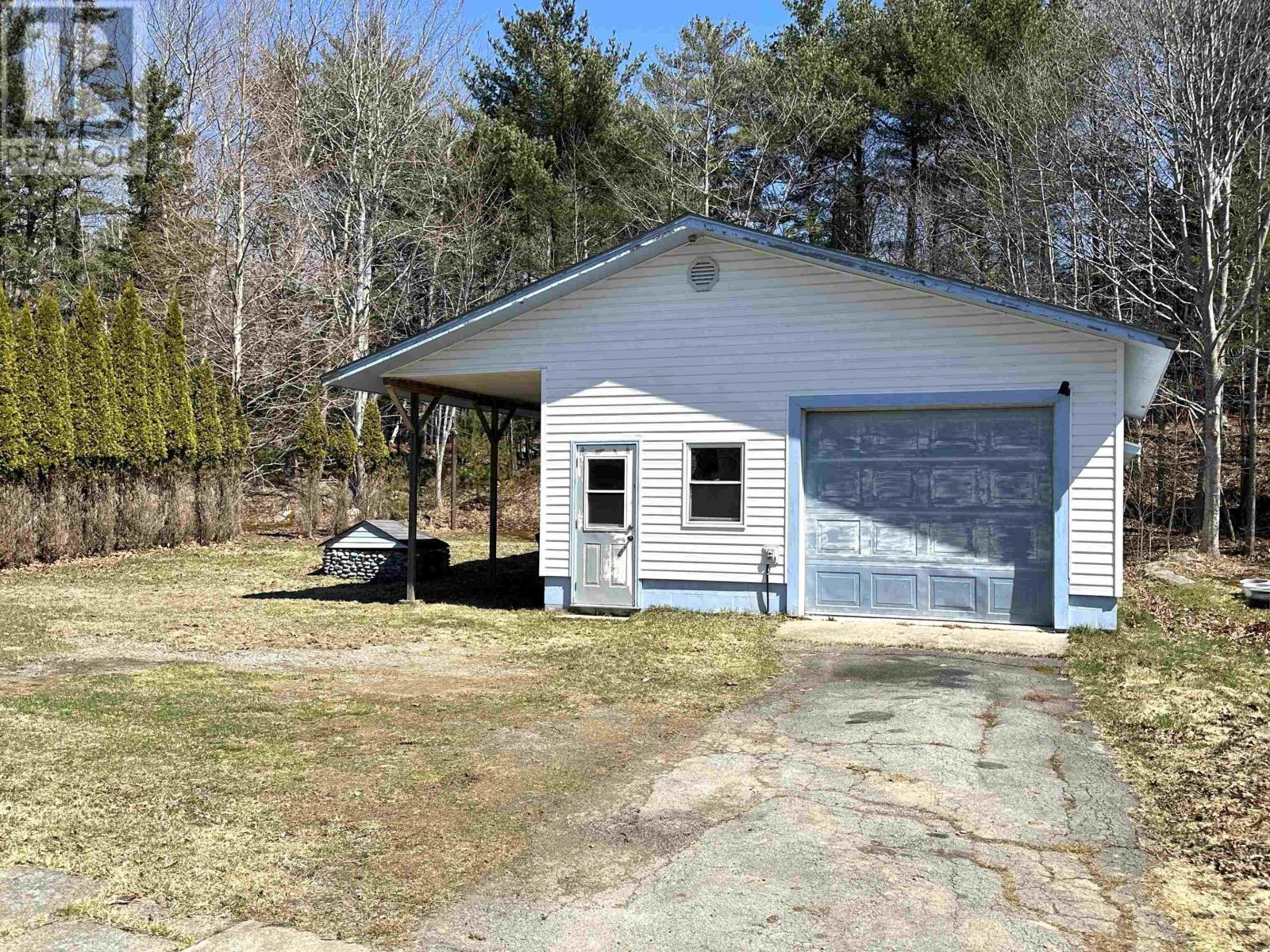 61 Hillside Road, Brooklyn, Nova Scotia  B0J 1H0 - Photo 3 - 202607158