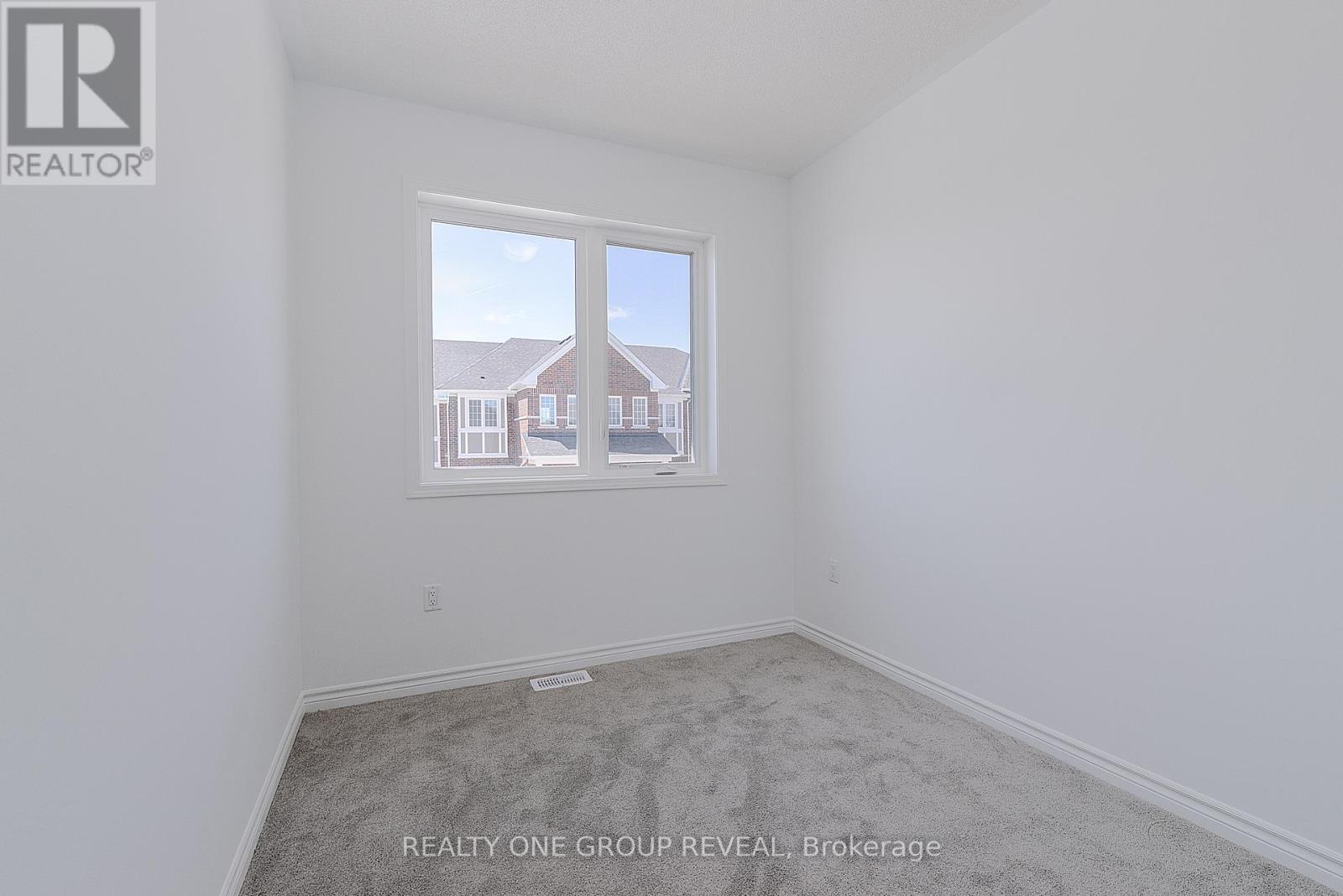 3383 Salt Springs Drive, Pickering, Ontario  L1X 0T3 - Photo 16 - E12989678