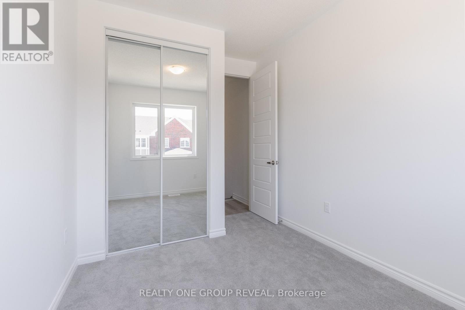 3383 Salt Springs Drive, Pickering, Ontario  L1X 0T3 - Photo 17 - E12989678