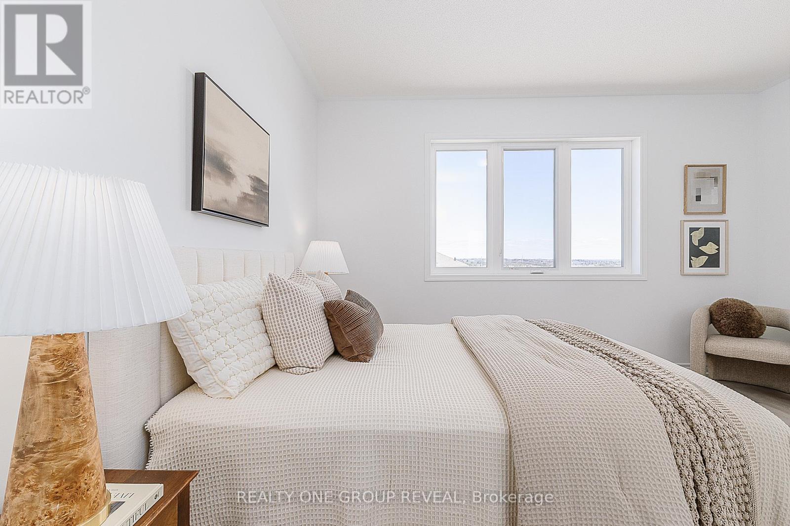 3383 Salt Springs Drive, Pickering, Ontario  L1X 0T3 - Photo 26 - E12989678