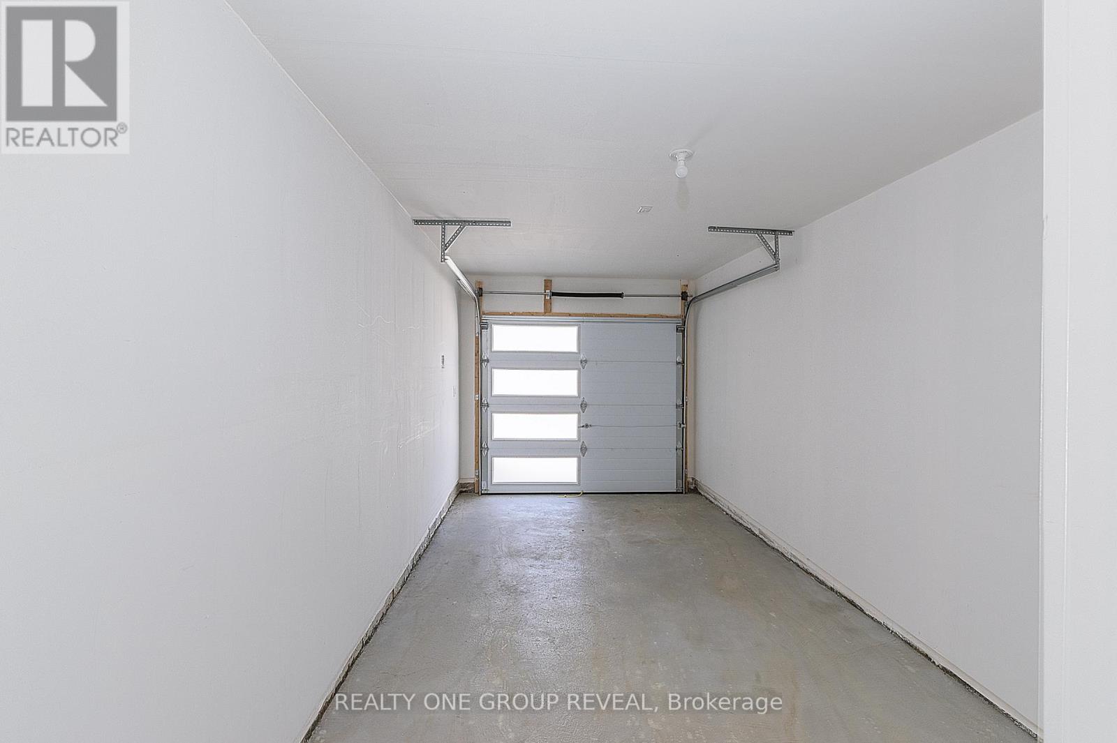 3383 Salt Springs Drive, Pickering, Ontario  L1X 0T3 - Photo 32 - E12989678