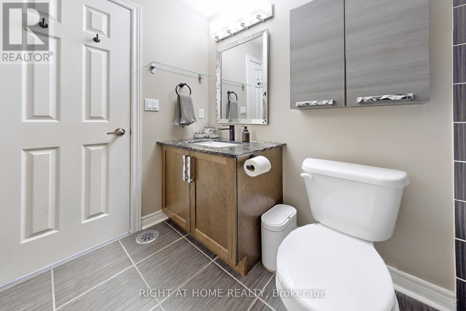 33 Brockville Street, Toronto, Ontario  M4E 0A7 - Photo 28 - E12989806