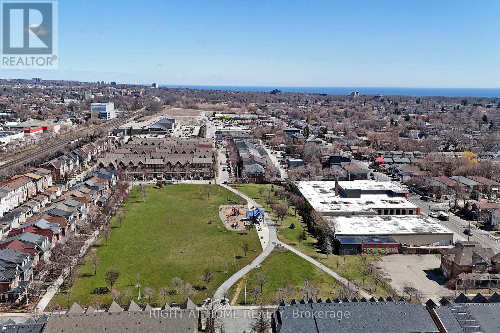 33 Brockville Street, Toronto, Ontario  M4E 0A7 - Photo 38 - E12989806