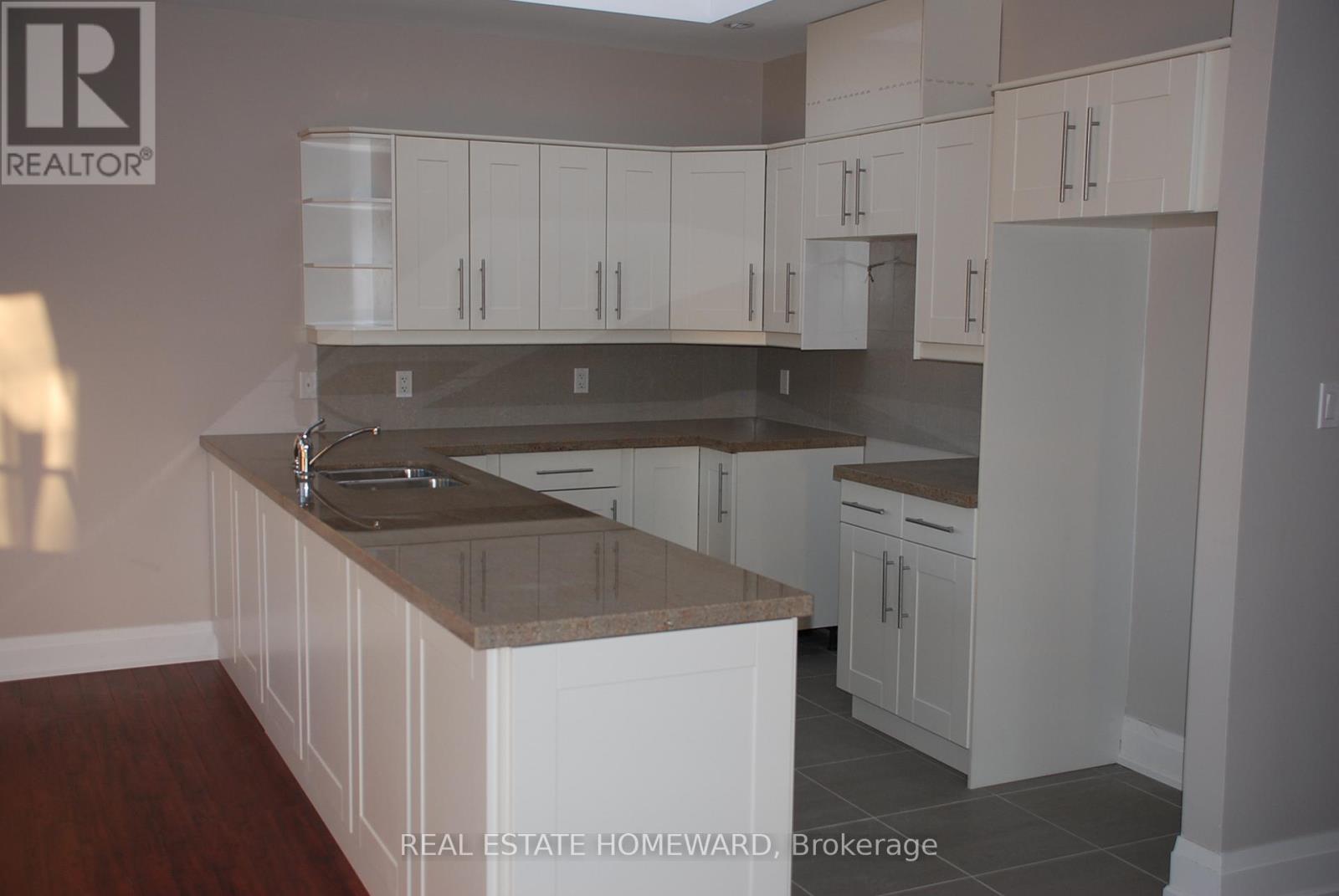 A - 425 Queen Street E, Toronto, Ontario  M5A 1T5 - Photo 2 - C12812320