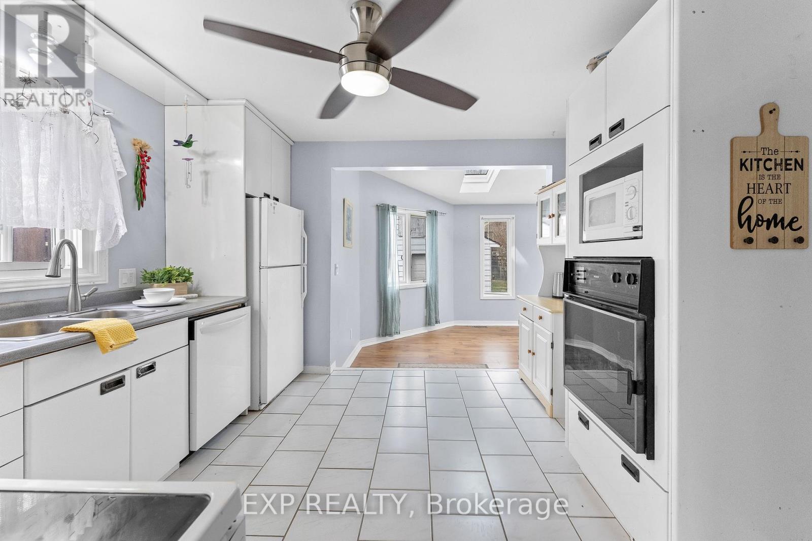 4725 Third Avenue, Niagara Falls, Ontario  L2E 4L7 - Photo 15 - X12989640