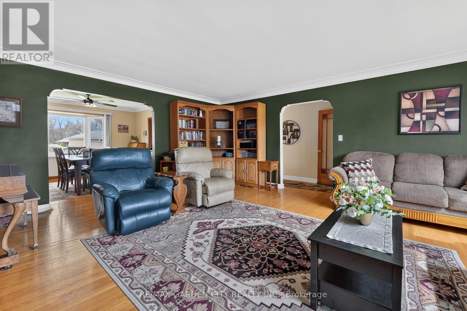 491 Niagara Street, St. Catharines, Ontario  L2M 3P4 - Photo 10 - X12989882