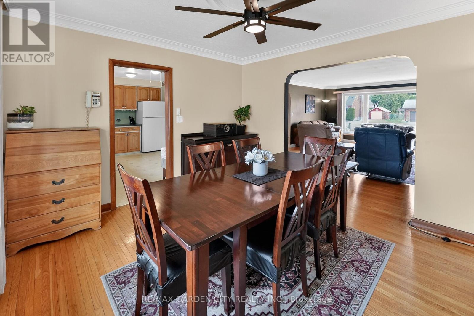 491 Niagara Street, St. Catharines, Ontario  L2M 3P4 - Photo 12 - X12989882