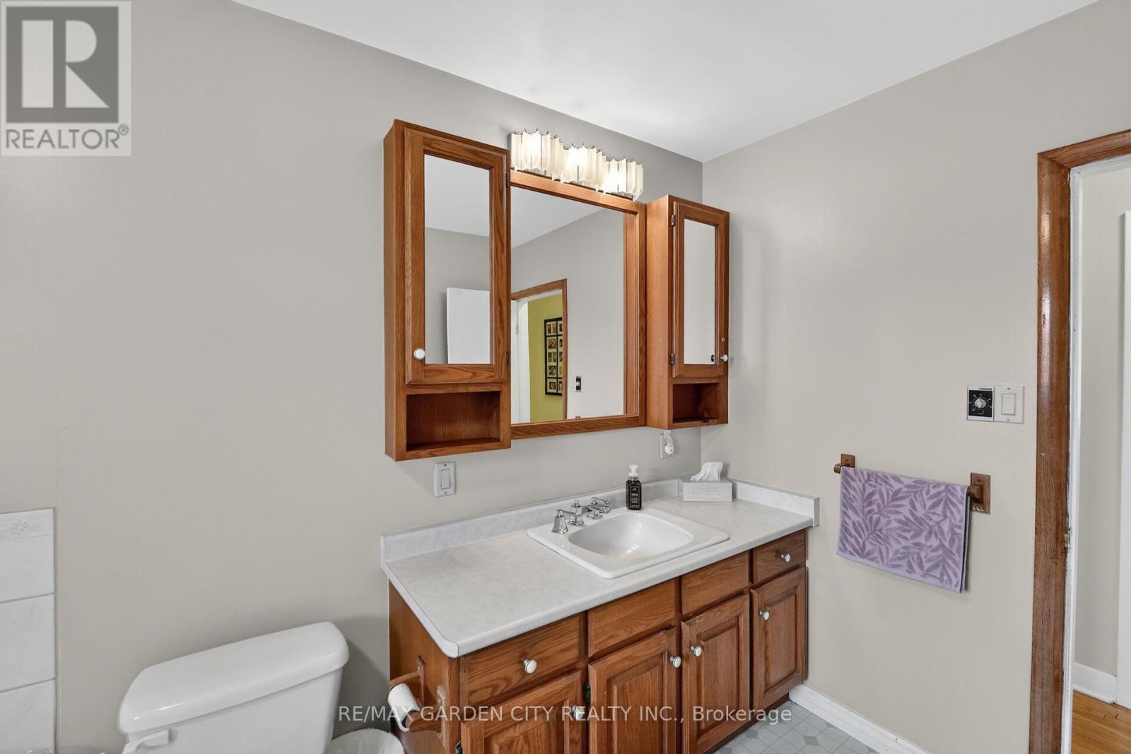 491 Niagara Street, St. Catharines, Ontario  L2M 3P4 - Photo 23 - X12989882