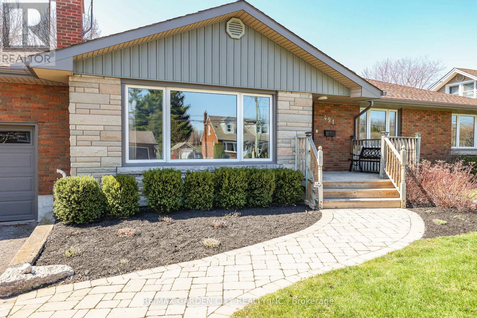 491 Niagara Street, St. Catharines, Ontario  L2M 3P4 - Photo 3 - X12989882