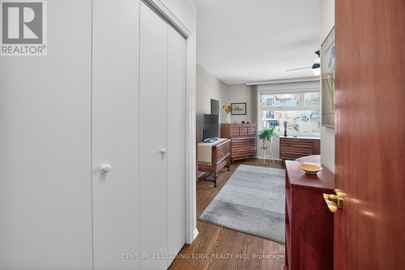 130 Silver Birch Avenue, Toronto, Ontario  M4E 3L4 - Photo 23 - E12989282