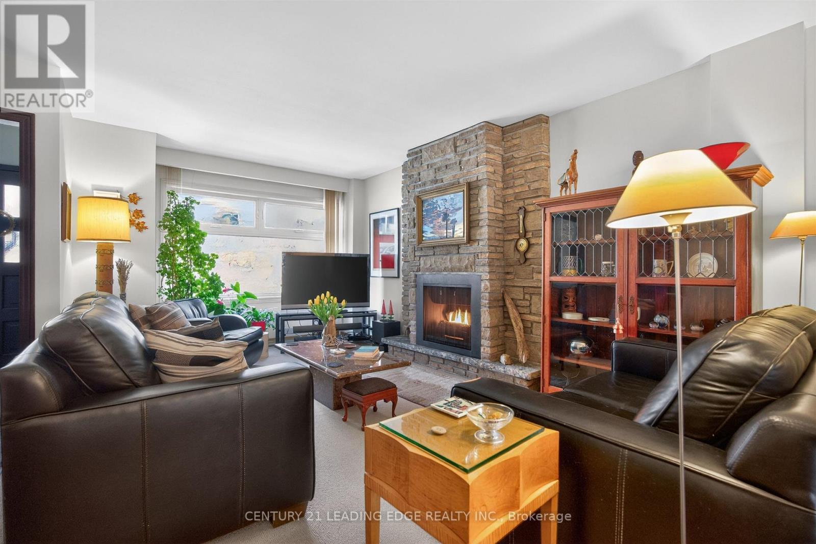 130 Silver Birch Avenue, Toronto, Ontario  M4E 3L4 - Photo 8 - E12989282