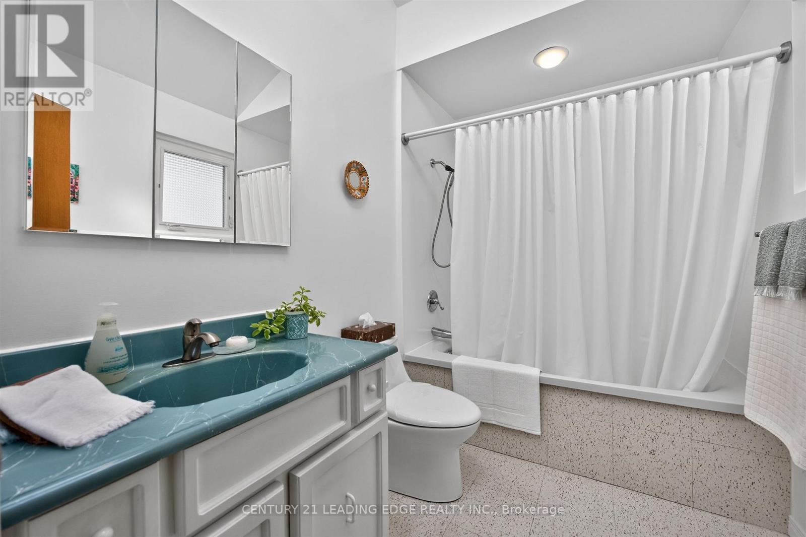 130 Silver Birch Avenue, Toronto, Ontario  M4E 3L4 - Photo 30 - E12989282