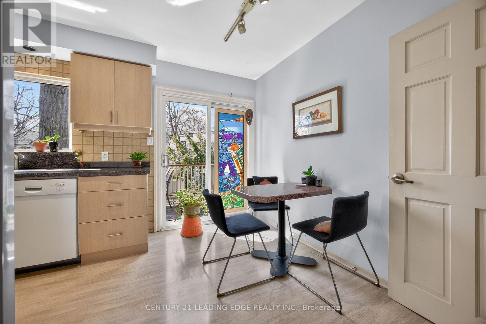 130 Silver Birch Avenue, Toronto, Ontario  M4E 3L4 - Photo 16 - E12989282