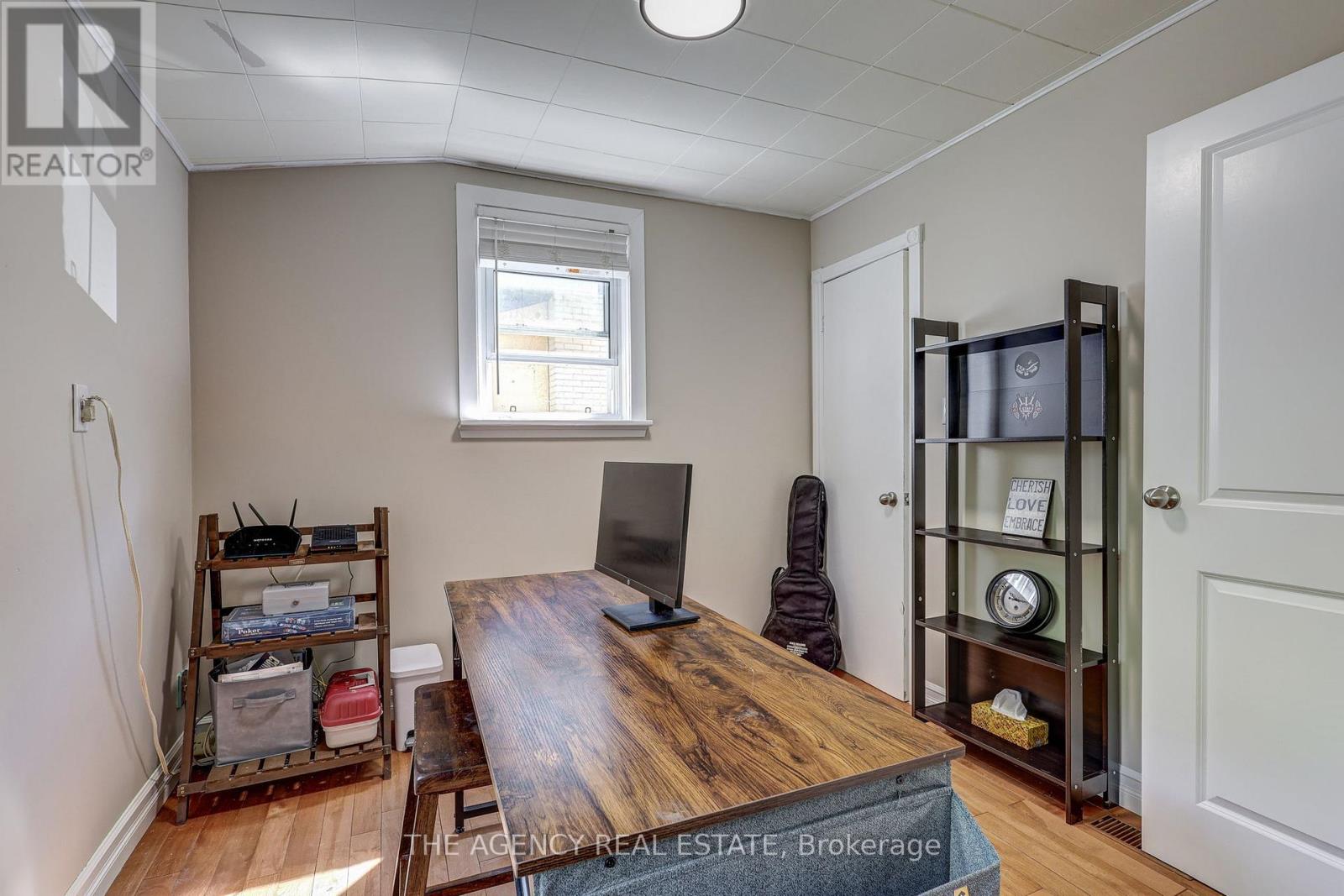 For Sale: 18 MAY STREET, London East (East L), ON | 4 Bed, 3 Bath House for $295,000. See 26 photos!