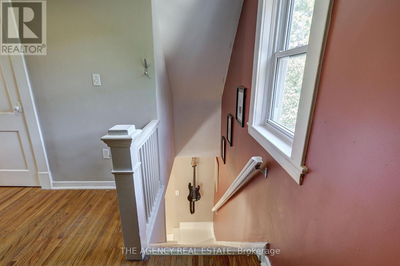 For Sale: 18 MAY STREET, London East (East L), ON | 4 Bed, 3 Bath House for $295,000. See 26 photos!