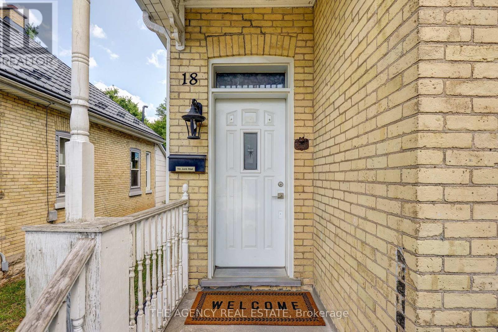 For Sale: 18 MAY STREET, London East (East L), ON | 4 Bed, 3 Bath House for $295,000. See 26 photos!