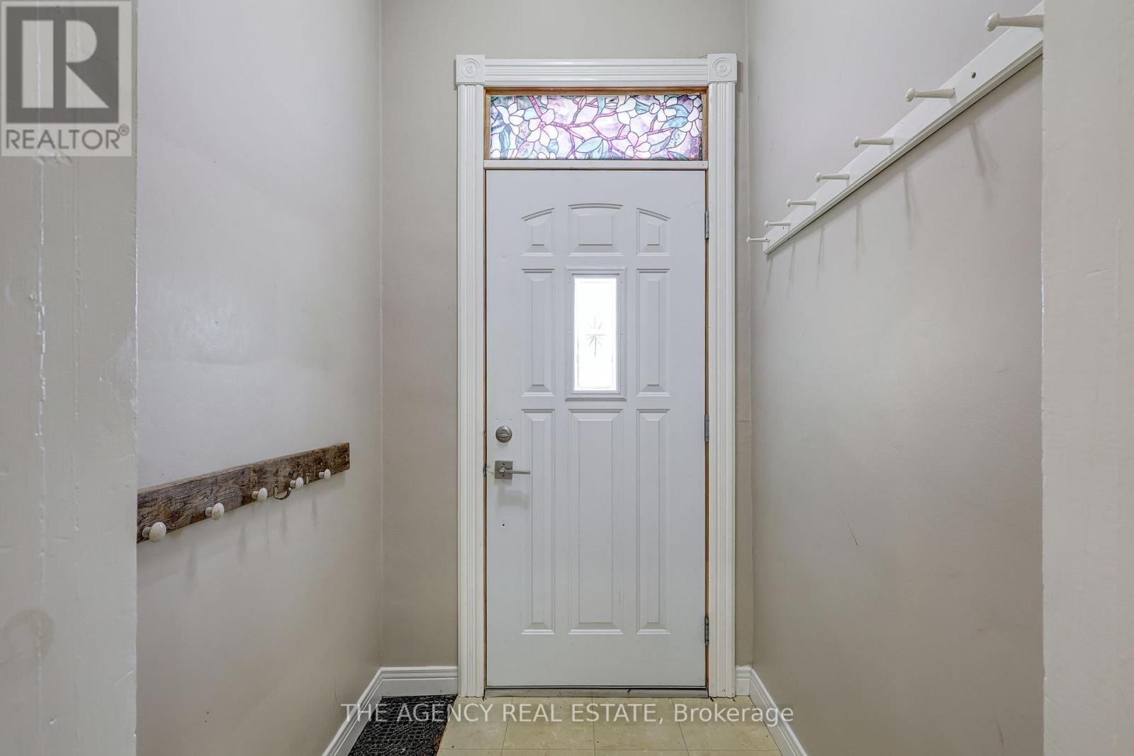 For Sale: 18 MAY STREET, London East (East L), ON | 4 Bed, 3 Bath House for $295,000. See 26 photos!