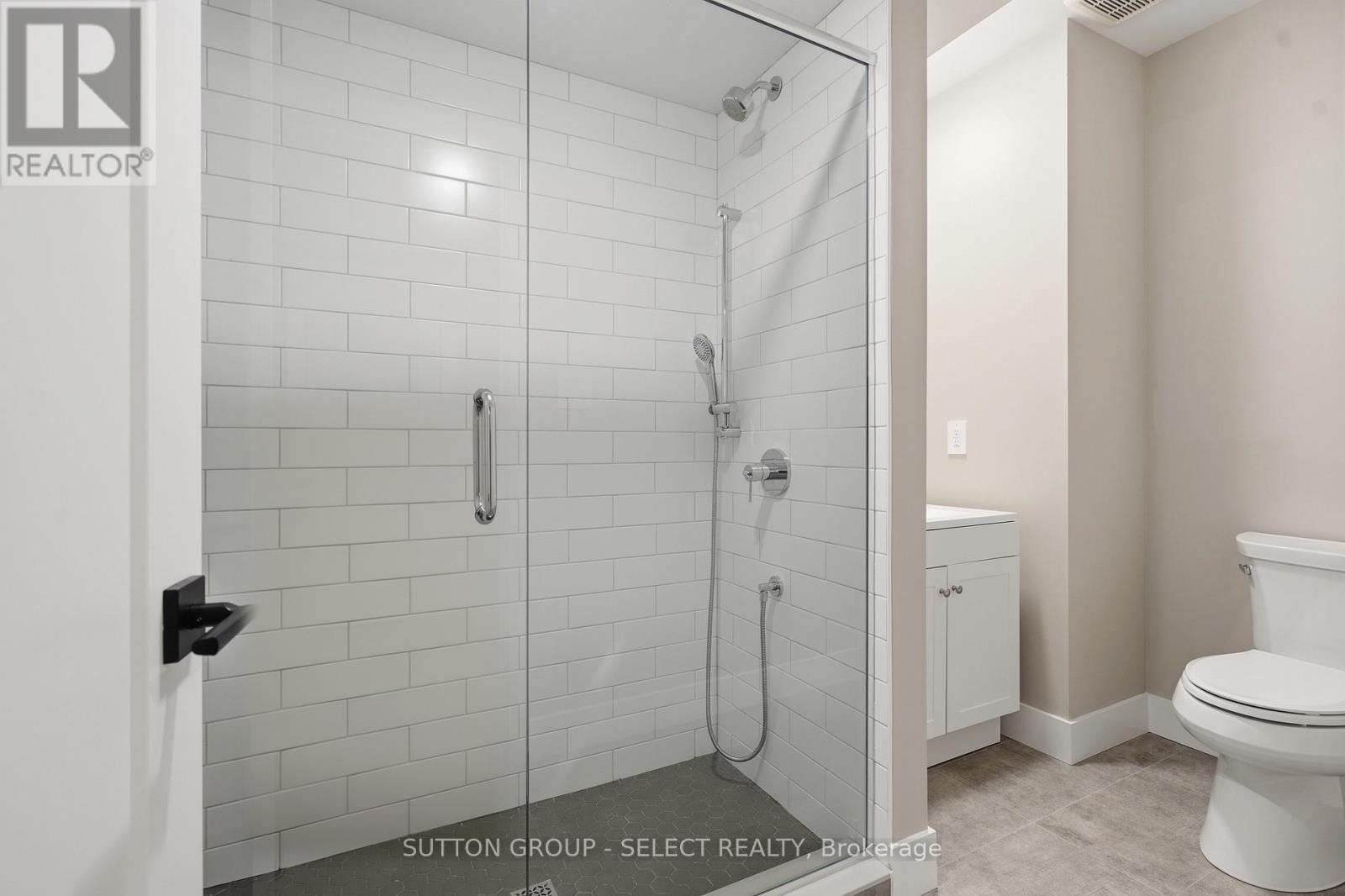 1886 Fountain Grass Drive, London South, Ontario  N6K 0K7 - Photo 38 - X12983280