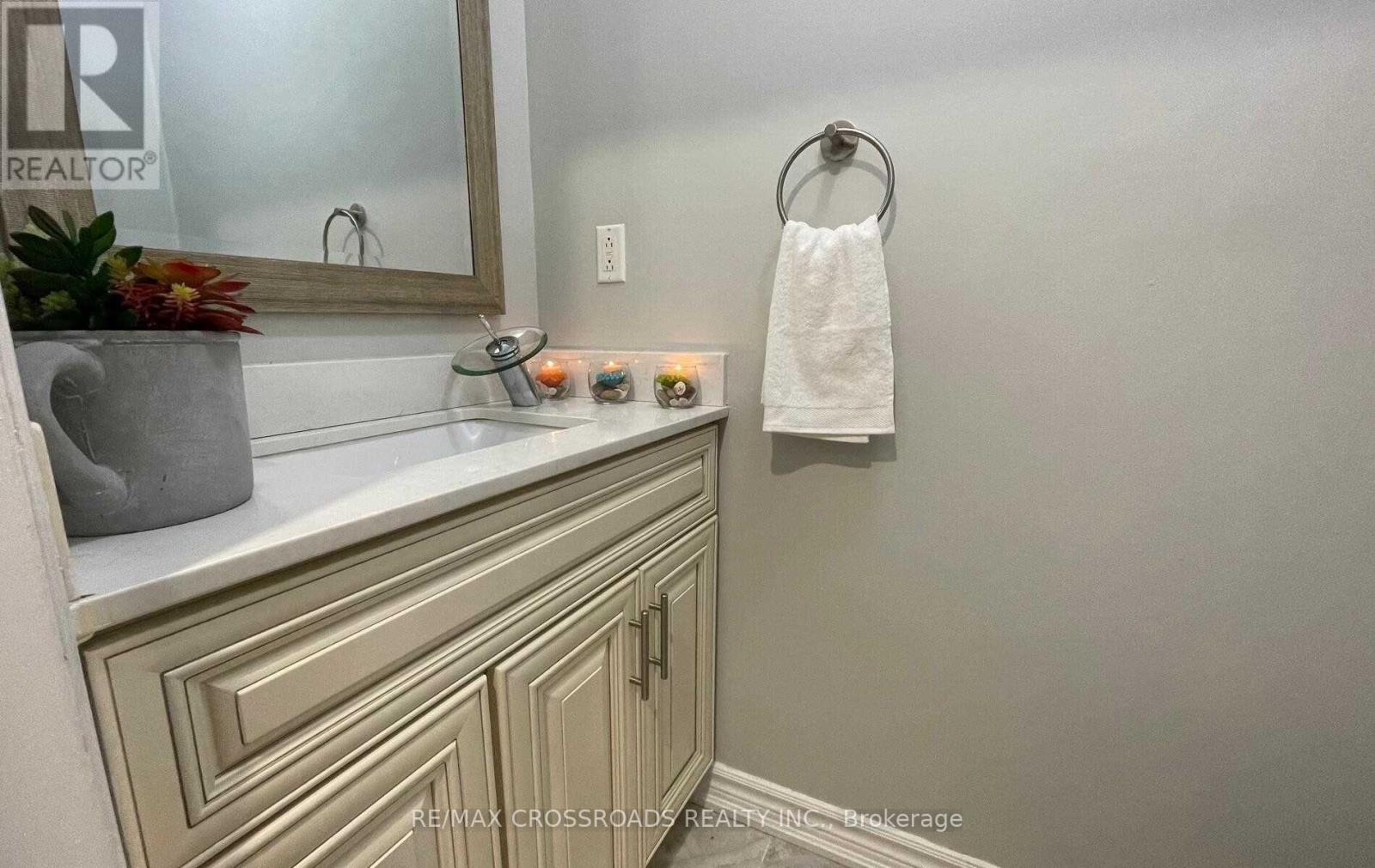 33 Holloway Road, Markham, Ontario  L3S 4P2 - Photo 11 - N12989550