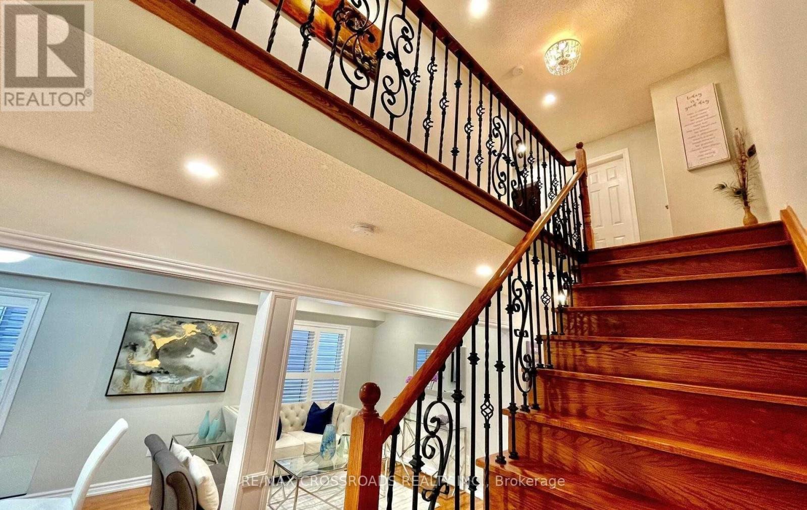 33 Holloway Road, Markham, Ontario  L3S 4P2 - Photo 6 - N12989550