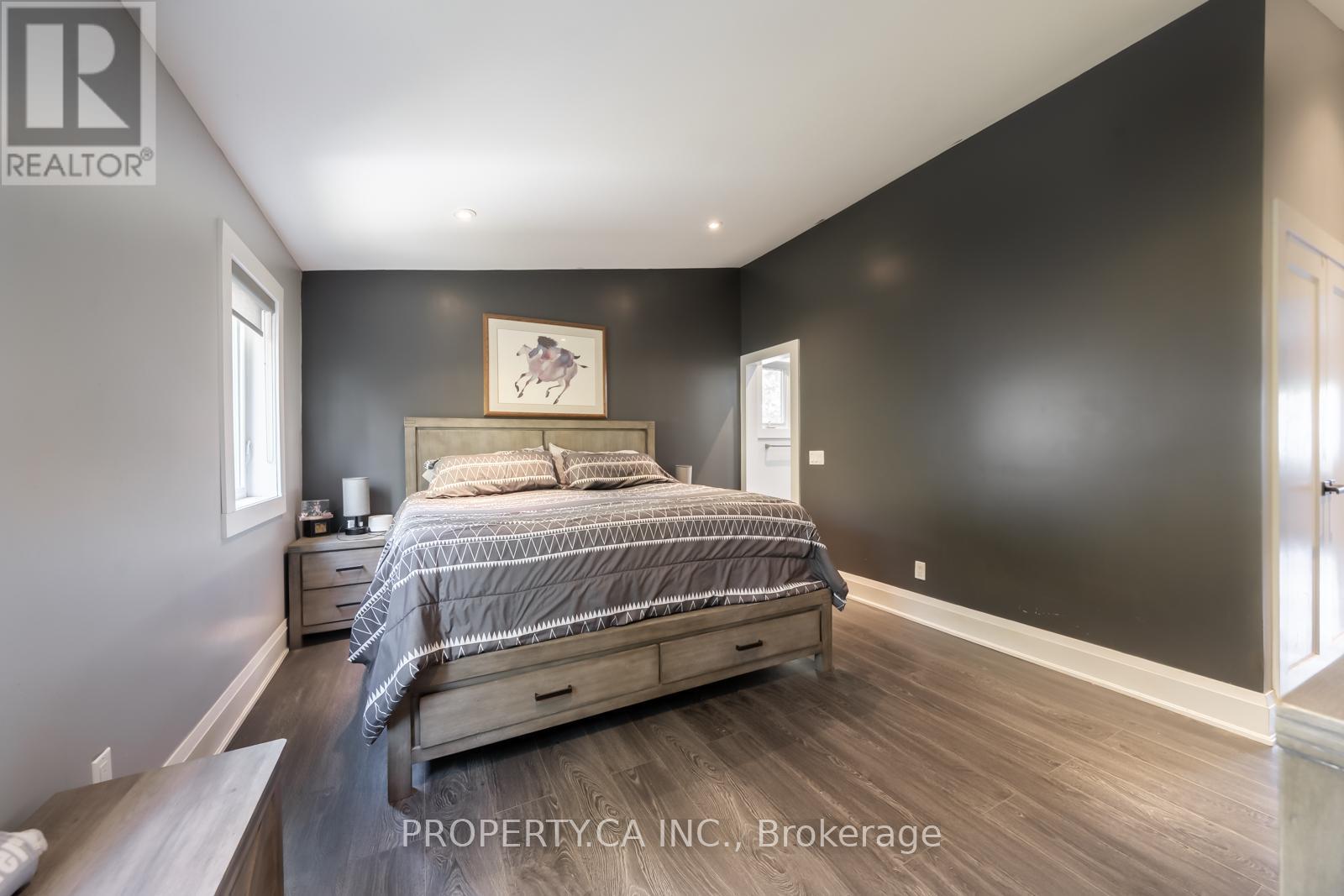 176 Pleasant Boulevard, Georgina, Ontario  L4P 2S4 - Photo 21 - N12989588