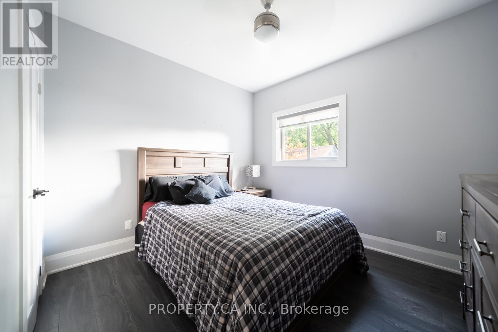 176 Pleasant Boulevard, Georgina, Ontario  L4P 2S4 - Photo 24 - N12989588