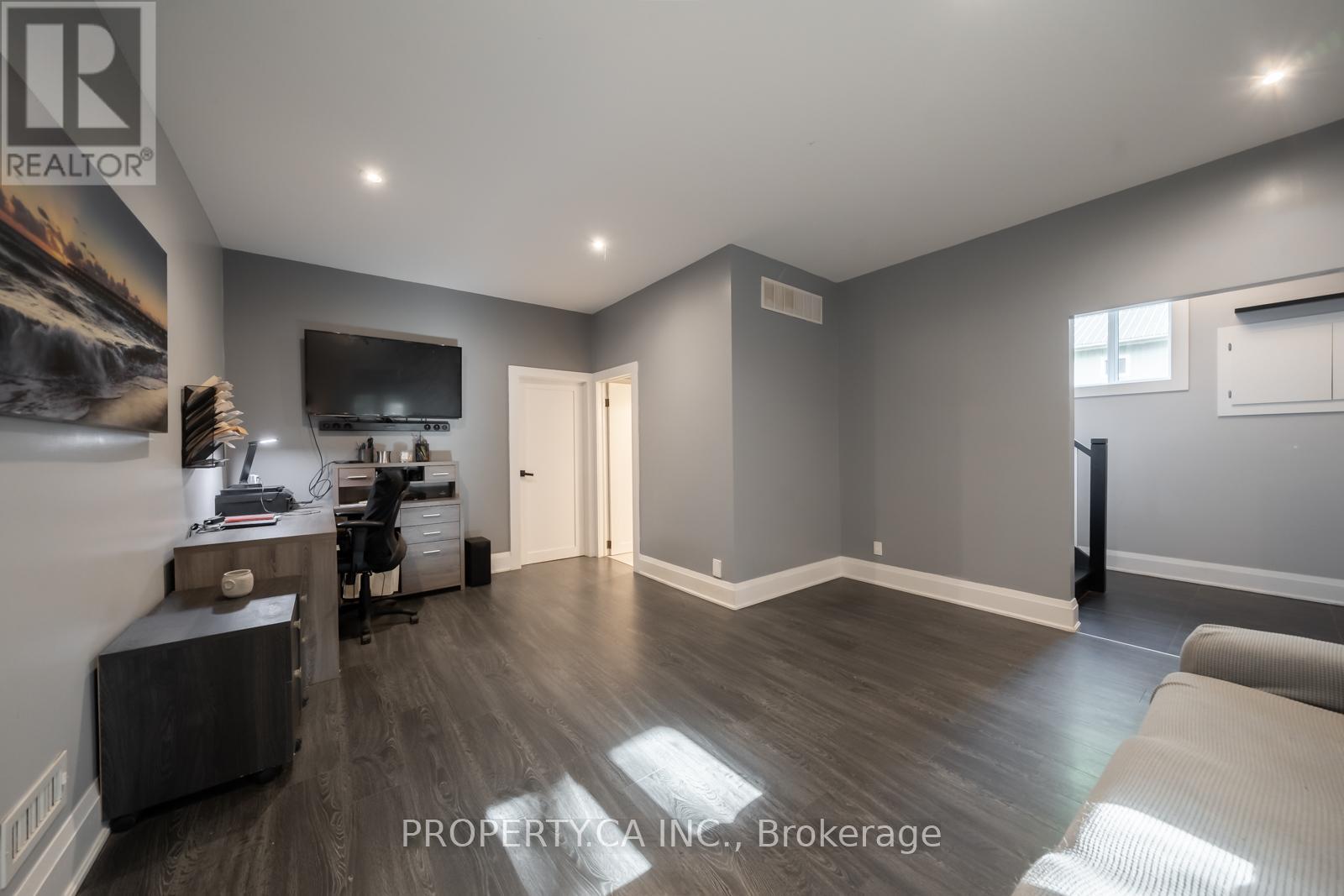 176 Pleasant Boulevard, Georgina, Ontario  L4P 2S4 - Photo 29 - N12989588