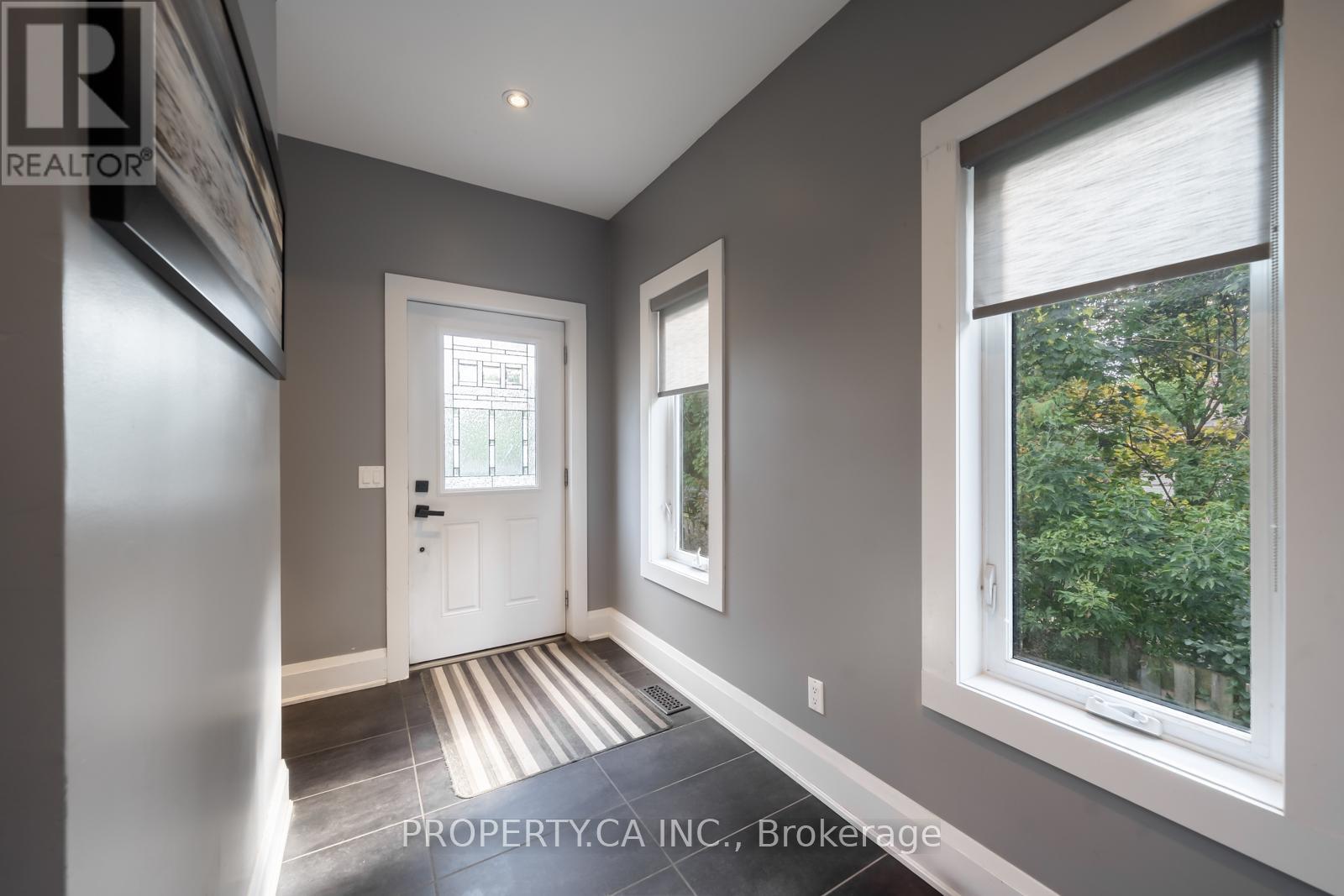 176 Pleasant Boulevard, Georgina, Ontario  L4P 2S4 - Photo 8 - N12989588