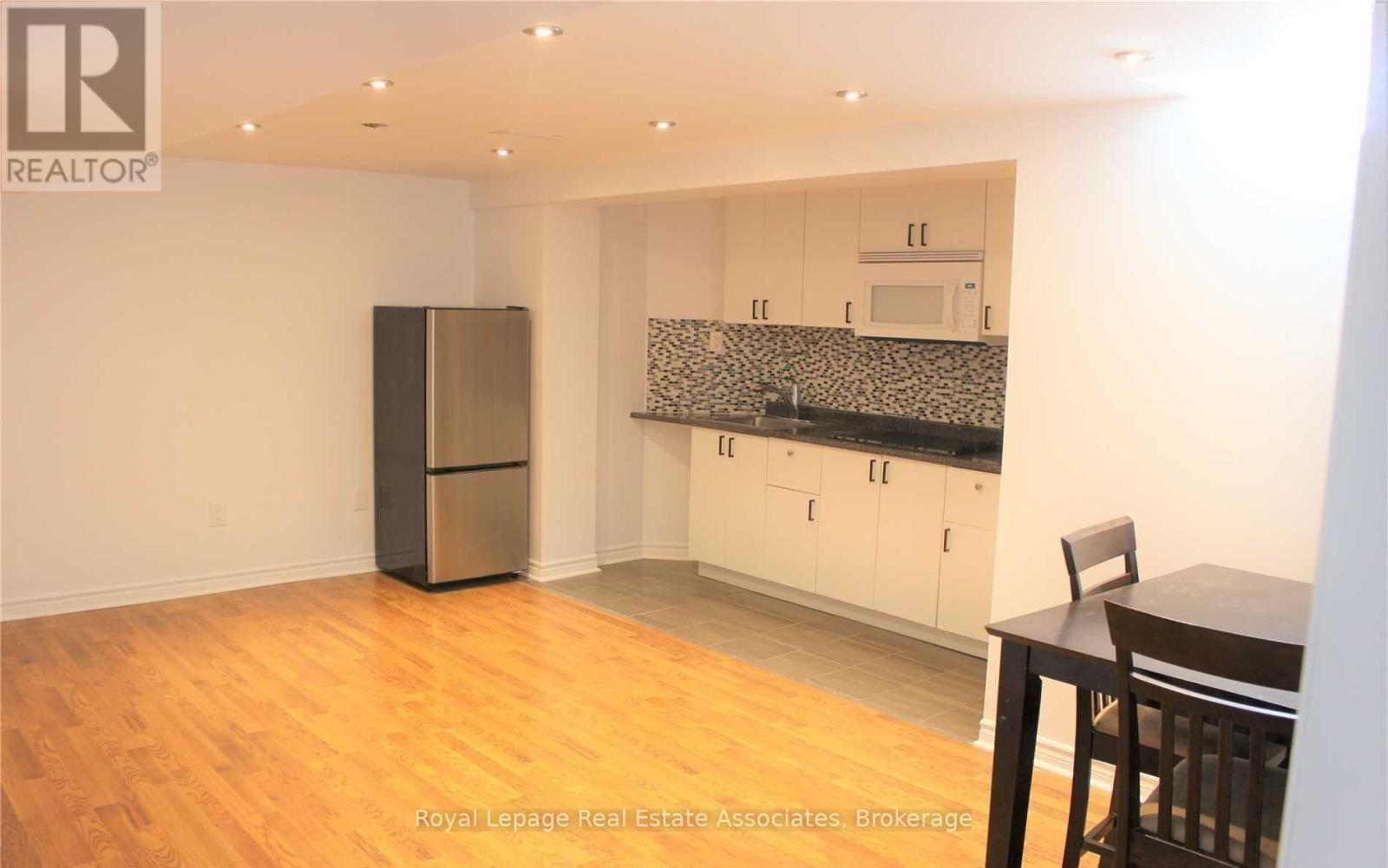 Bsmt - 155 Johnswood Crescent, Vaughan, Ontario  L4H 2L1 - Photo 3 - N12989612